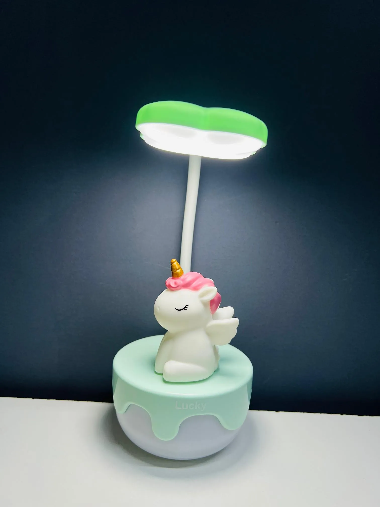 Q-Cute Led lamp,Multi scene applic actions keep your heart warm,luck desk lamp_D Shop
